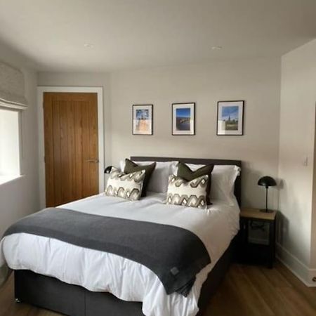 New Modern Studio Apartment Near To City Centre Salisbury Exterior foto
