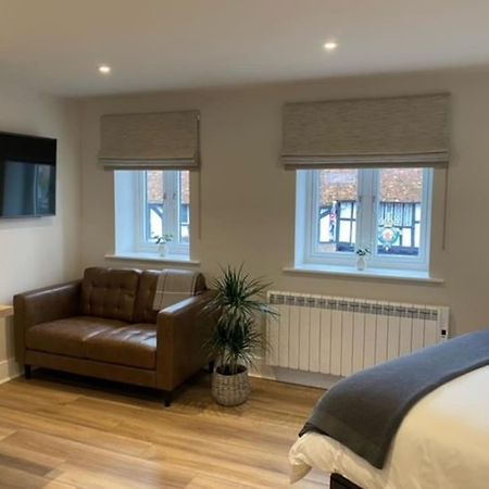 New Modern Studio Apartment Near To City Centre Salisbury Exterior foto